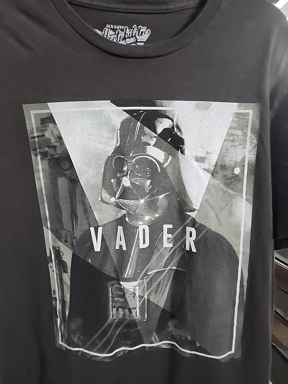 Collectible , vader star wars , old navy , large black t shirt